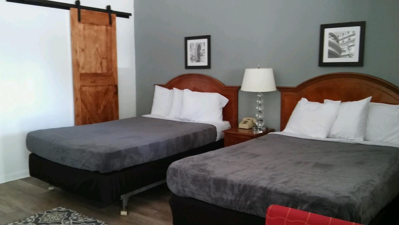 לה גריינג' The Oak Motel מראה חיצוני תמונה
