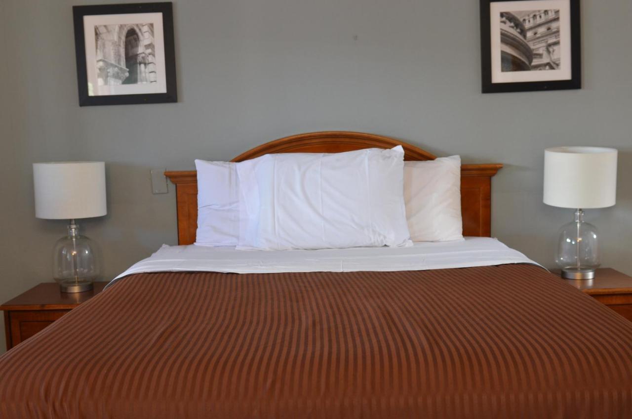 לה גריינג' The Oak Motel מראה חיצוני תמונה